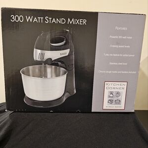 Black and Silver Stand Mixer